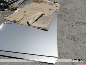 在建筑材料的选材中，复合板材以其广泛的应用