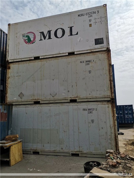 铜铝复合板带是一种新型高性能材料,具备良好导电性、导热性、耐腐蚀性和成本优势,因此在建筑、汽车、电力、电子等领域得到广泛应用。随着科技进步和市场需求的变化,这类材料的应用边界和技术路线也在持续演变。 铜铝复合板带是一种新型高性能材料,具备良好导电性、导热性、耐腐蚀性和成本优势,因此在建筑、汽车、电力、电子等领域得到广泛应用。随着科技进步和市场需求的变化,这类材料的应用边界和技术路线也在持续演变。