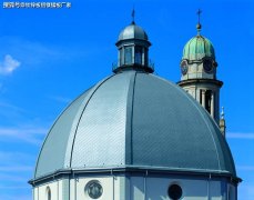 屋面造型主要有歇山顶、庑殿顶（重檐庑殿顶）