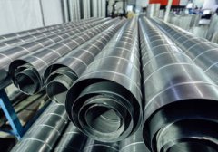 单台设备覆盖面积可达1500㎡；环保空调通过水幕