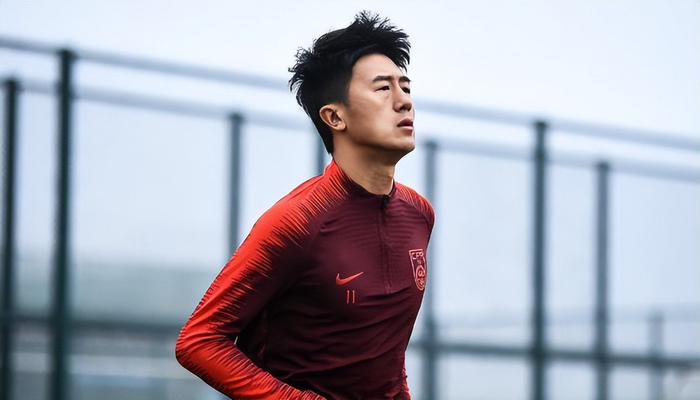 山东鲁能引援成果显著 阿尔瓦雷成后防核心 左后