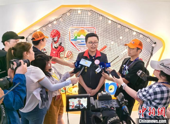 福建小城连城与台湾共同缔造的棒球缘：跨海交