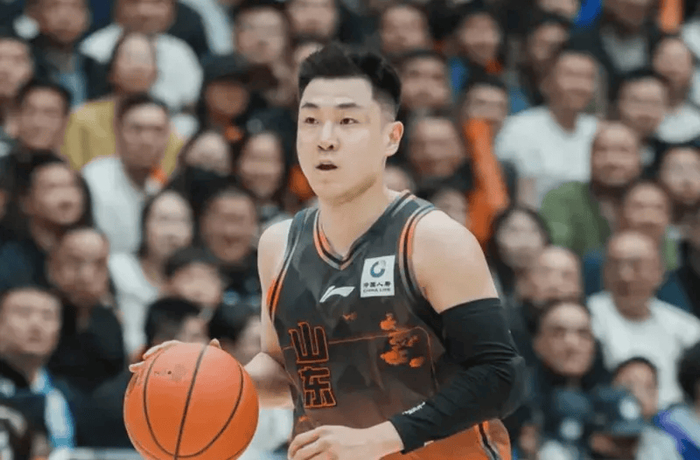 广厦男篮力克山东男篮 常规赛战绩刷新至29胜7负