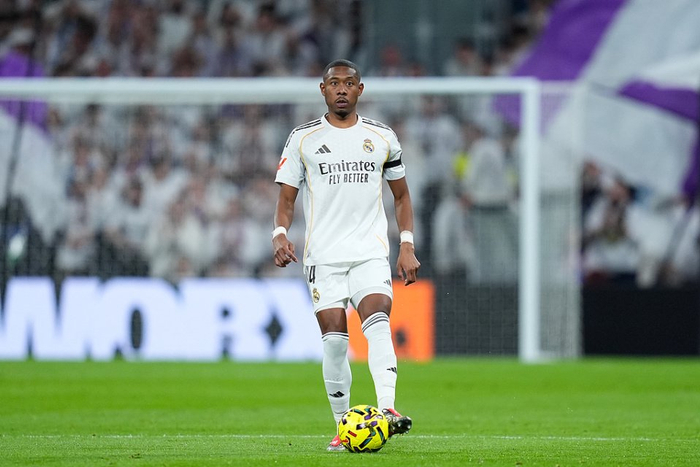 33岁阿拉巴或自由身离队 皇马不再需要这位老将