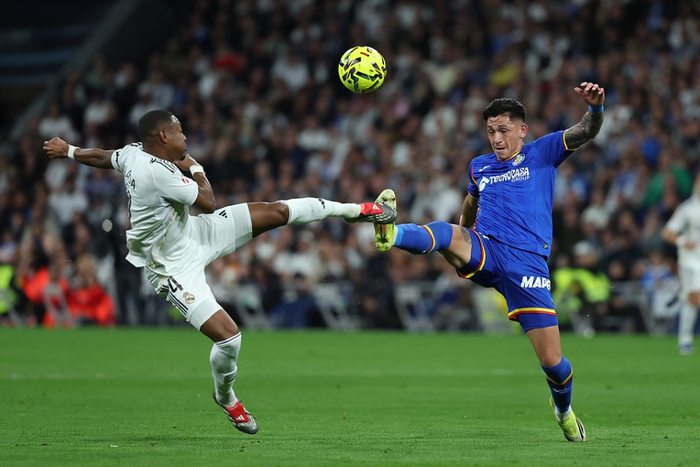 33岁阿拉巴或自由身离队 皇马不再需要这位老将